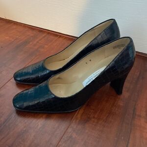 Etienne Aigner Black Leather Heels Pumps Size 9